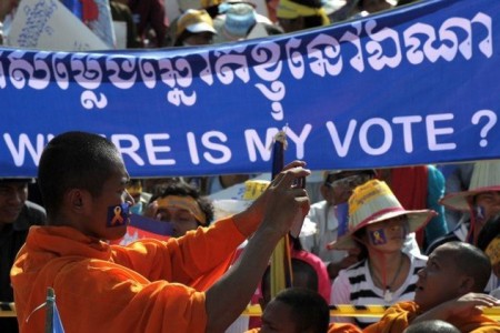 Hun SenÕs ruling party confirmed winner in Cambodia election