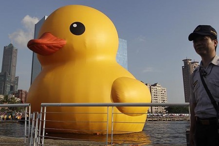 Giant yellow duck explodes in Taiwan hours before New Year’s countdown