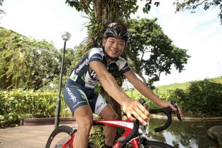 Singapore national cyclist Vincent Ang  ask for apology