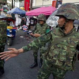 2 killed in bombing at Bangkok protest site